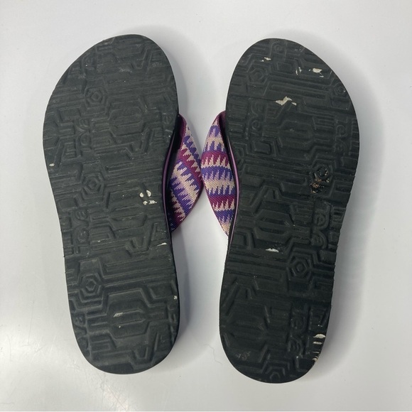 Teva flip flops size 7 - Picture 8 of 8